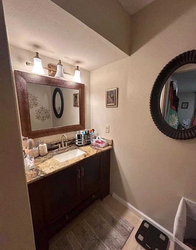 257 S Fairbairn Dr - Photo 7 of 15