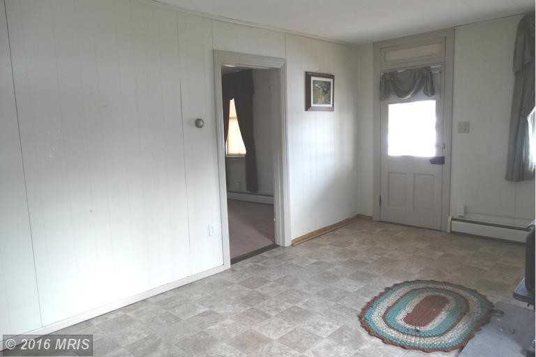 655 Mohawk Rd - Photo 3 of 12