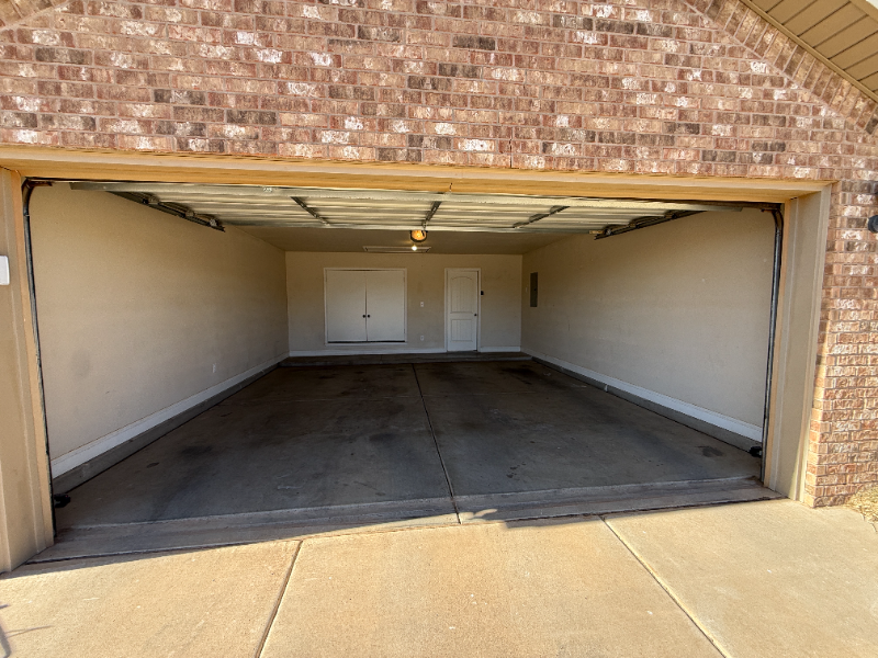 9708 Quitman Ave - Photo 2 of 19