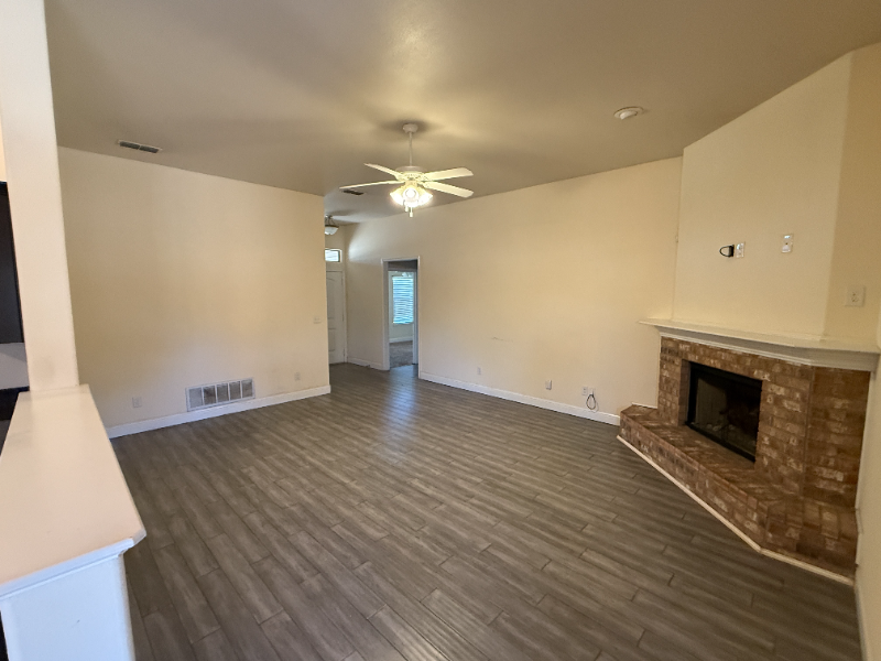 9708 Quitman Ave - Photo 3 of 19