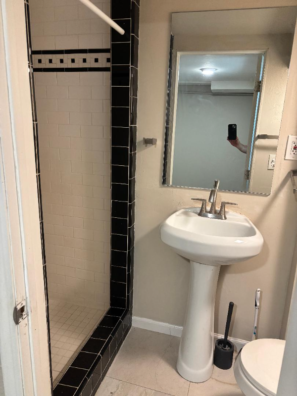 4024 54th St #3 - Photo 3 of 11