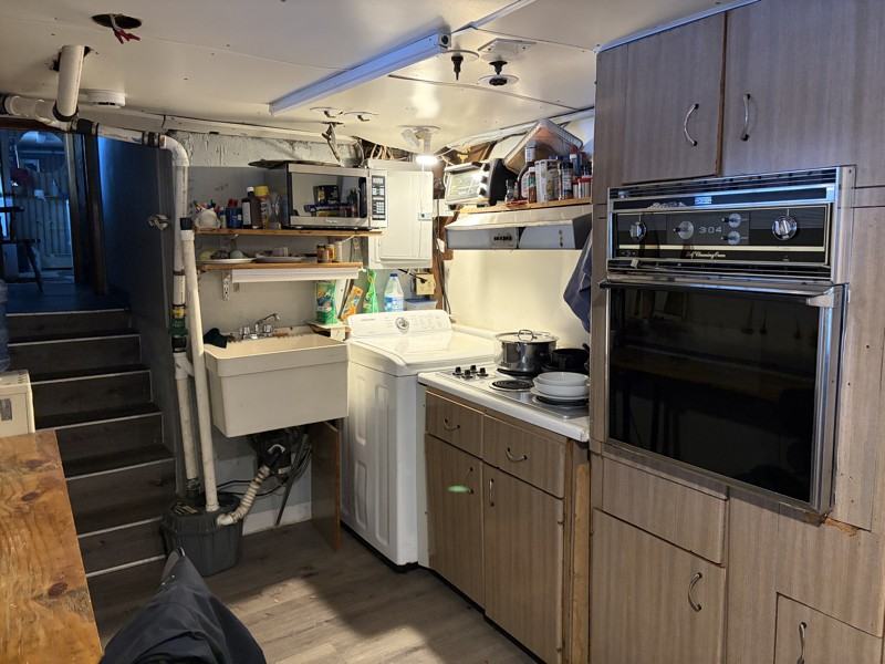 8 Brackett Rd - Photo 2 of 9