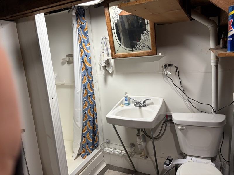 8 Brackett Rd - Photo 3 of 9