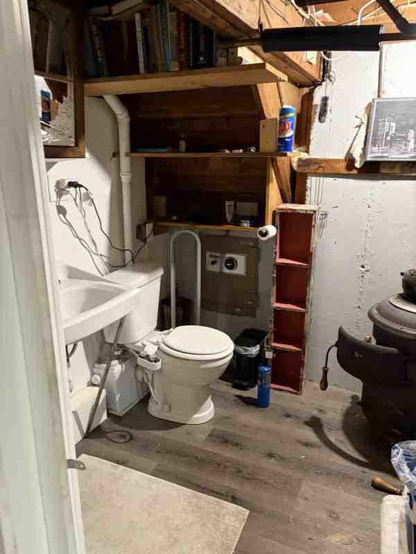 8 Brackett Rd - Photo 4 of 9