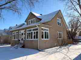 featured image of 1235 W Lorain St