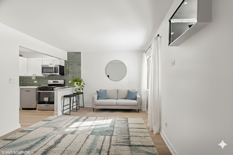 15701 Lamon Ave - Photo 5 of 11