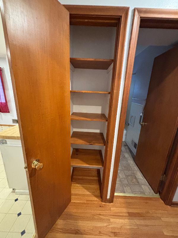 2057 Emerald Ln - Photo 7 of 20