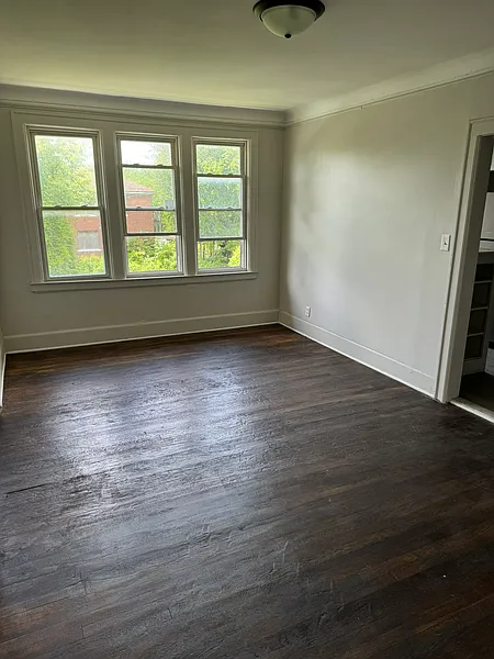 3224 Monterey St - Photo 6 of 10