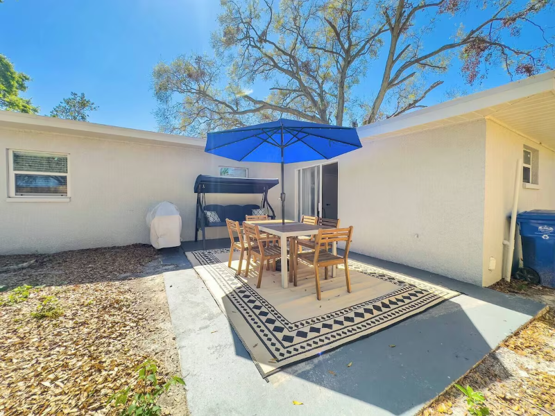 8911 Oren Ave - Photo 5 of 18