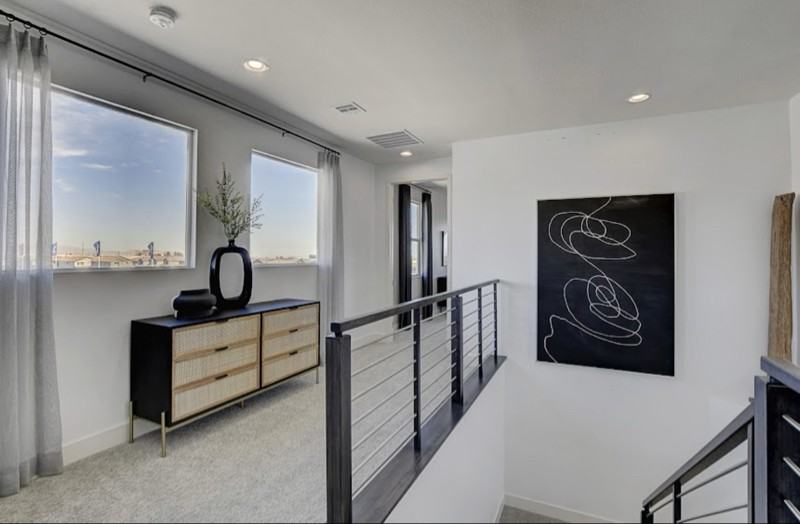 1111 Blue Diamond Rd - Photo 4 of 10