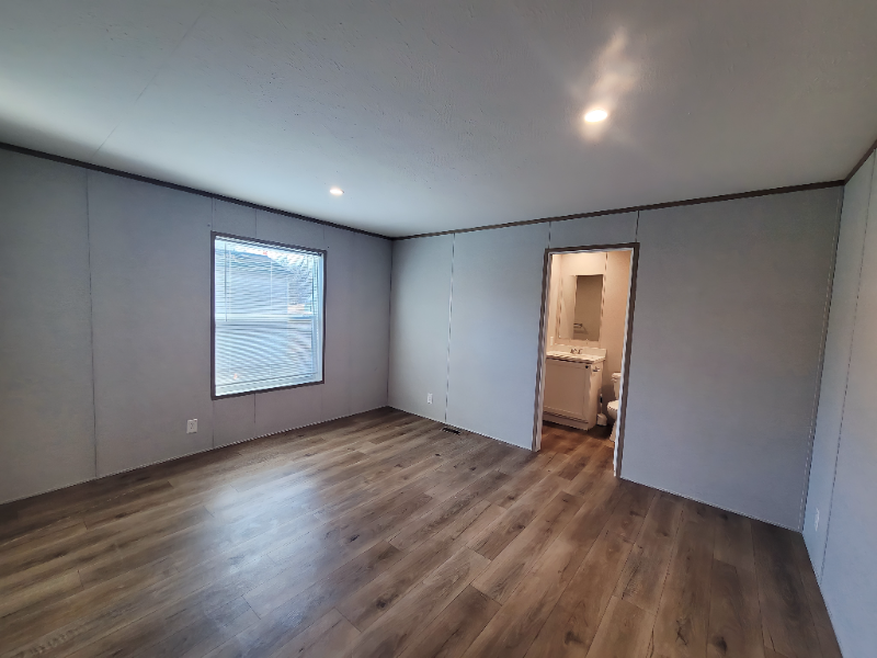 87 Deerwood Park - Photo 7 of 11