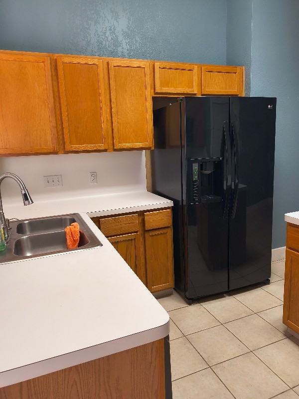 1419 Vanderbilt Ln - Photo 5 of 13