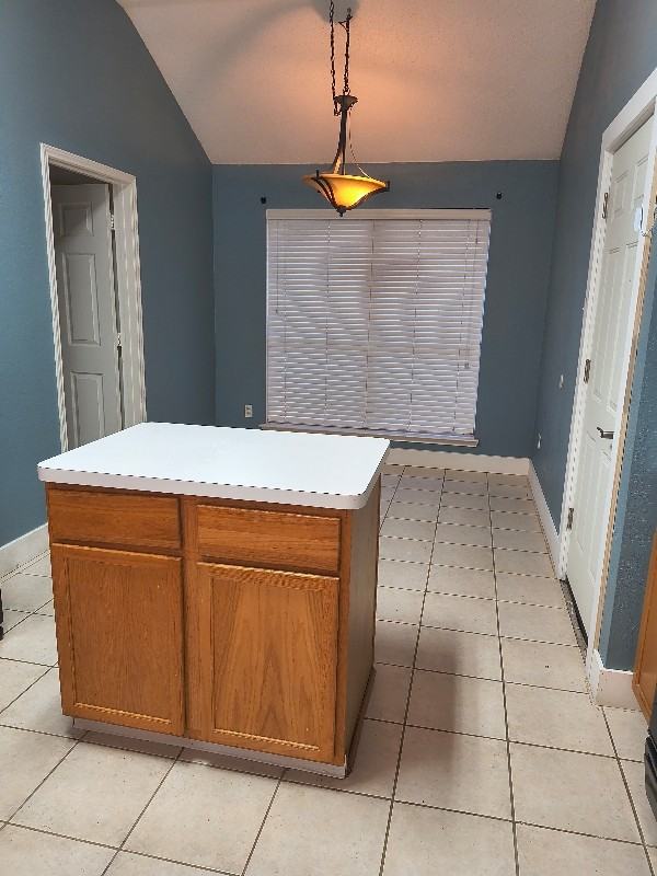 1419 Vanderbilt Ln - Photo 7 of 13