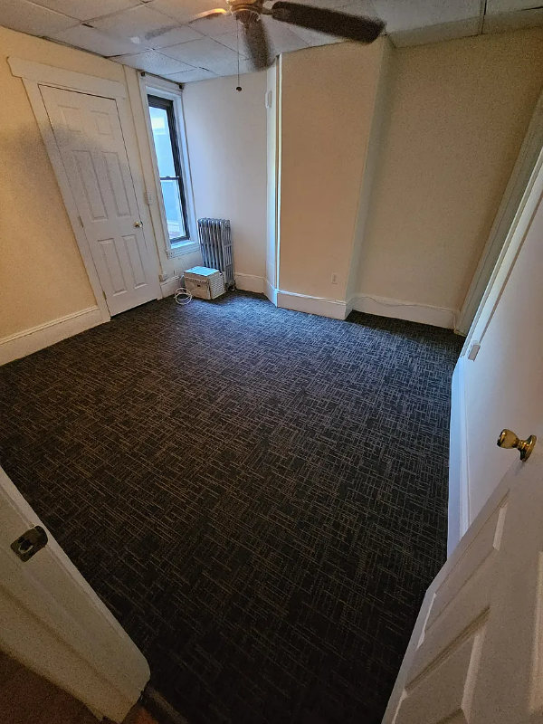 4235 Main St #3 - Photo 2 of 8