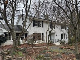 featured image of 865 Spalding Dr