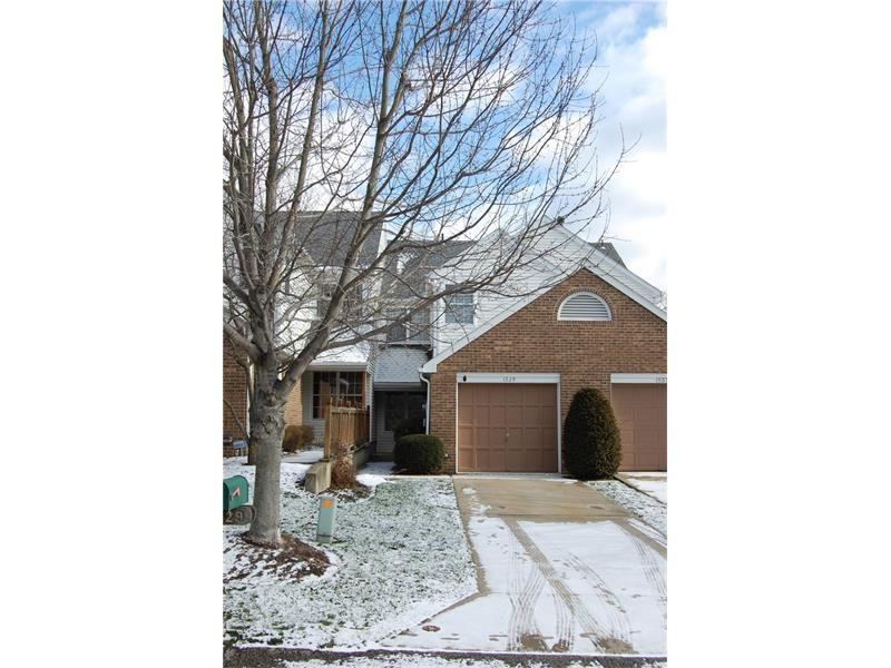 1529 Oak St - Photo 3 of 24