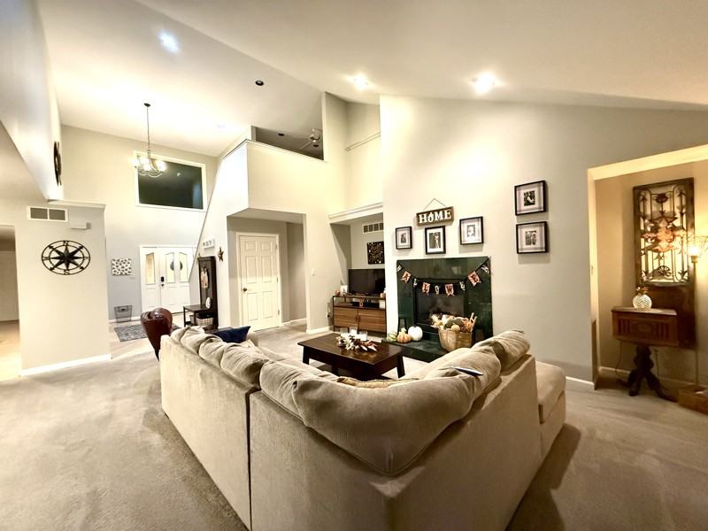 45 Waters Way - Photo 4 of 14