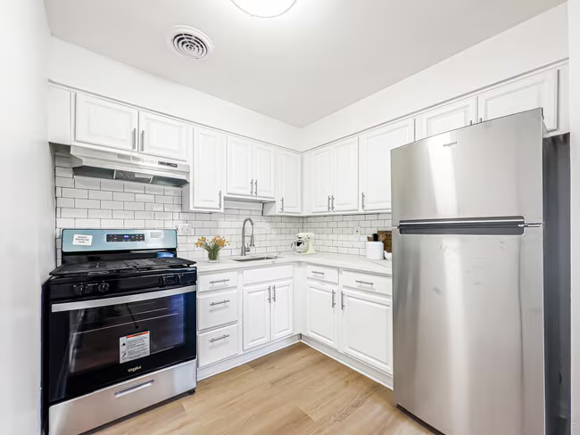 1405 Veterans Hwy #N6 - Photo 3 of 19