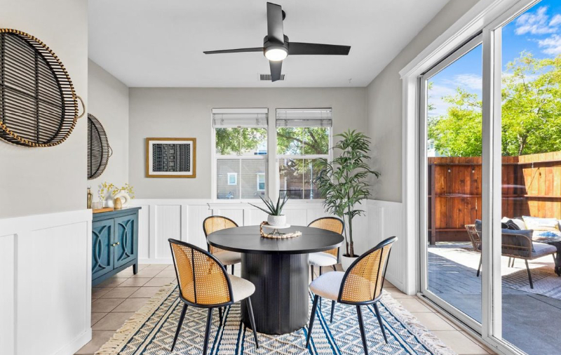 2455 Prairie Ln - Photo 7 of 20