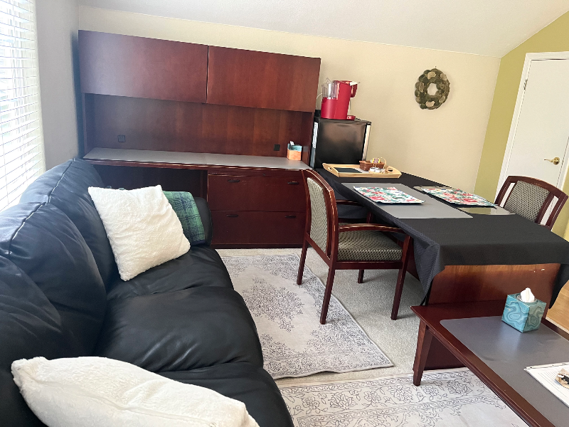 1011 Mesquite Dr - Photo 4 of 8