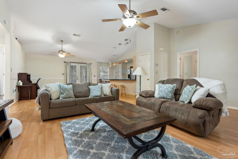 3159 Hickory St - Photo 4 of 13