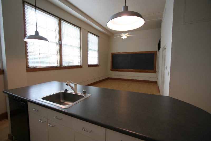 100 Broadway Blvd Ne #102 - Photo 2 of 5