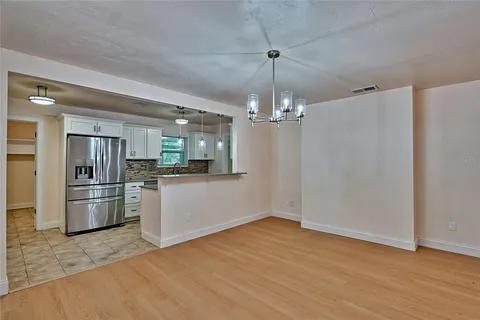 3135 Nw 68th Ave - Photo 2 of 14