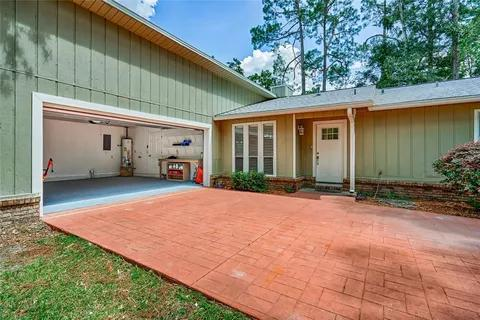 3135 Nw 68th Ave - Photo 6 of 14