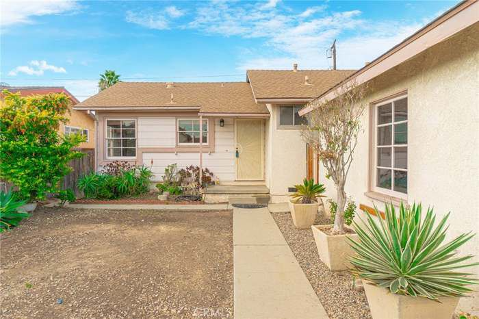 22125 Garston Ave - Photo 2 of 8