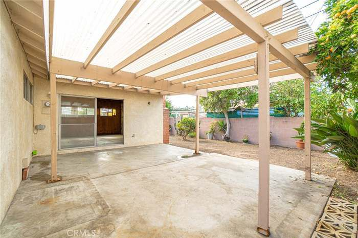 22125 Garston Ave - Photo 7 of 8