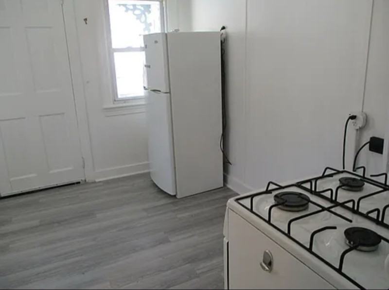 119 Main St #B - Photo 2 of 8