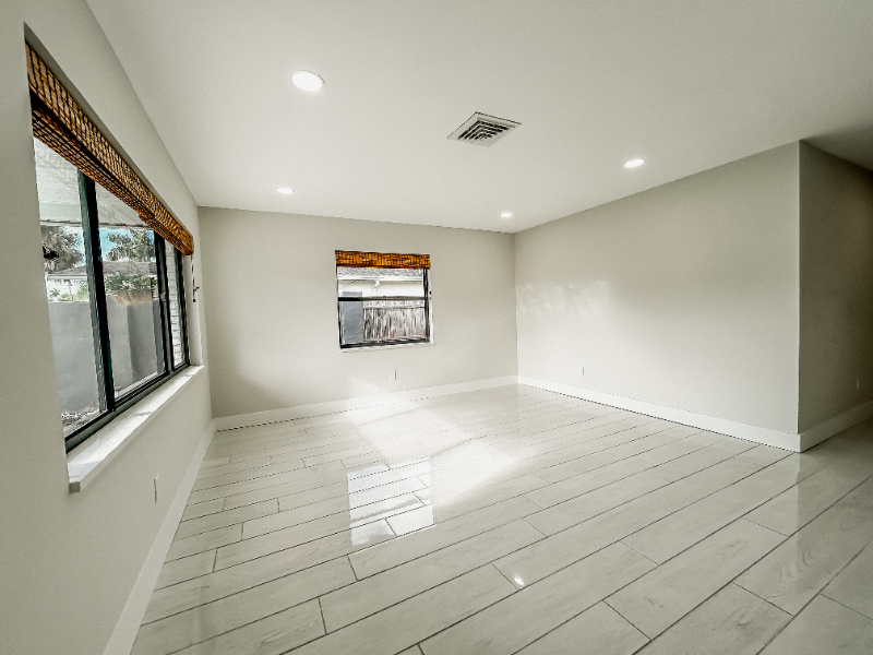 1847 Shore Acres Blvd Ne - Photo 3 of 20