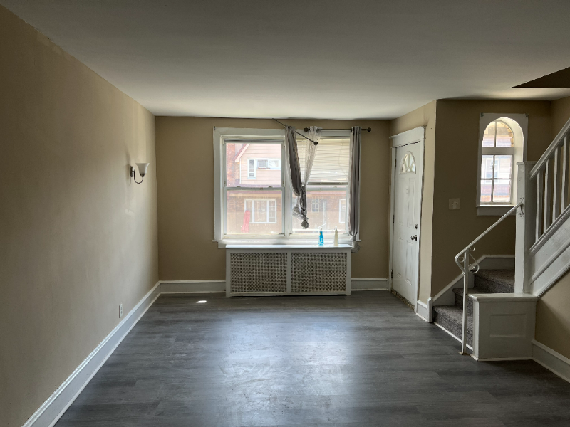 1467 Lardner St - Photo 2 of 17