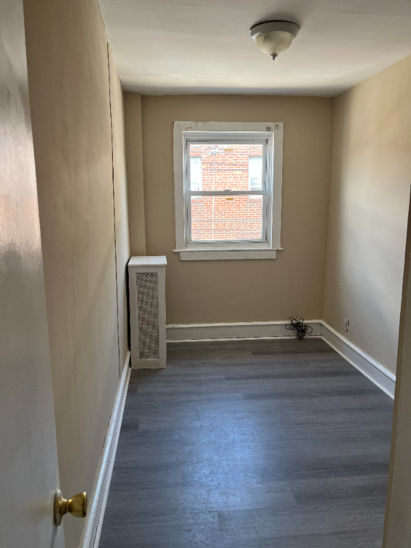 1467 Lardner St - Photo 4 of 17