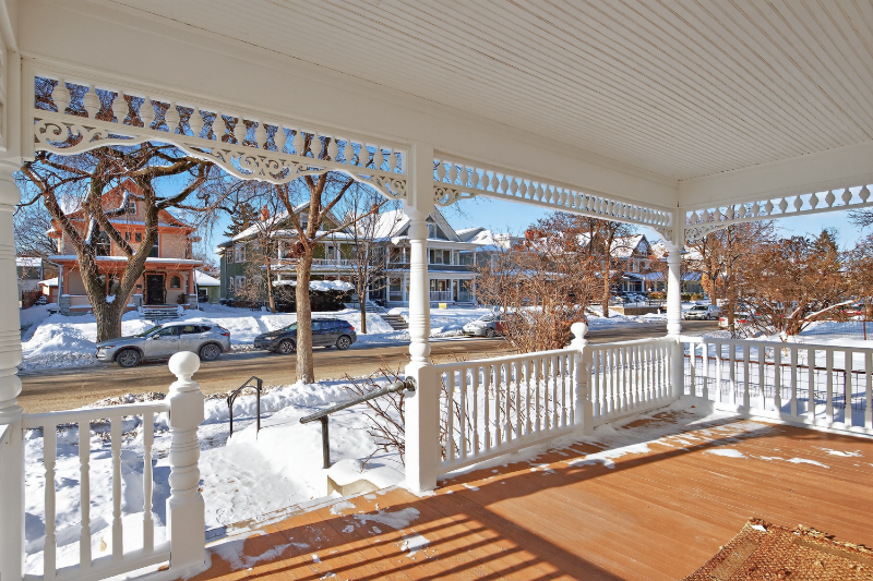 2633 Colfax Ave S - Photo 3 of 20