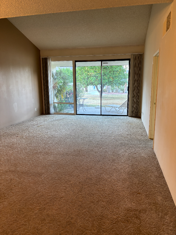 1902 Grand Bahama Dr E - Photo 7 of 19