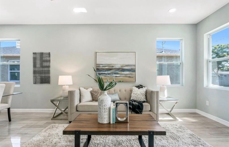 5037 23rd St N - Photo 2 of 9