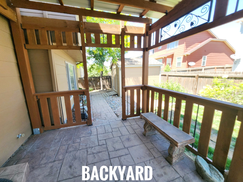 2060 Dewhirst Dr - Photo 4 of 11