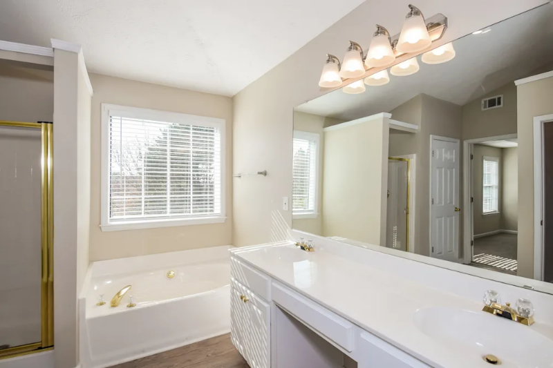 2291 Grand Jct - Photo 4 of 9