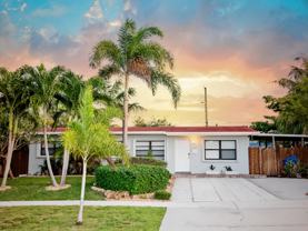 916 W Drew St - Photo 1 of 1