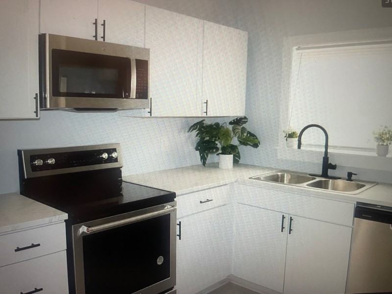 133 Williams St #1 - Photo 3 of 8