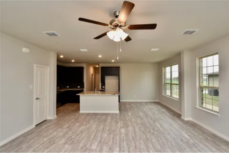 3401 Solana Cir - Photo 2 of 12