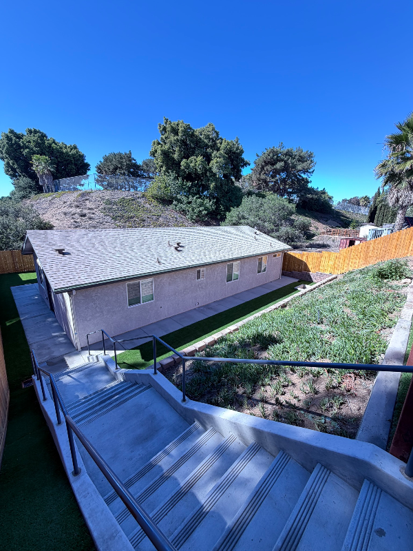 2214 Finch Ln - Photo 4 of 16