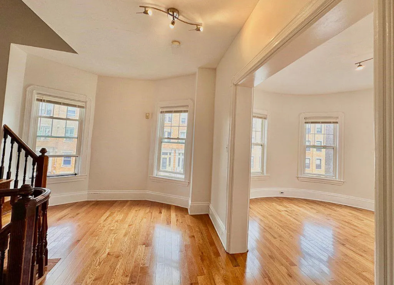 98 Harrishof St #2 - Photo 4 of 12