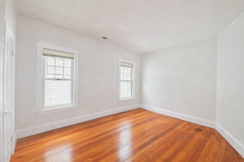 98 Harrishof St #2 - Photo 7 of 12