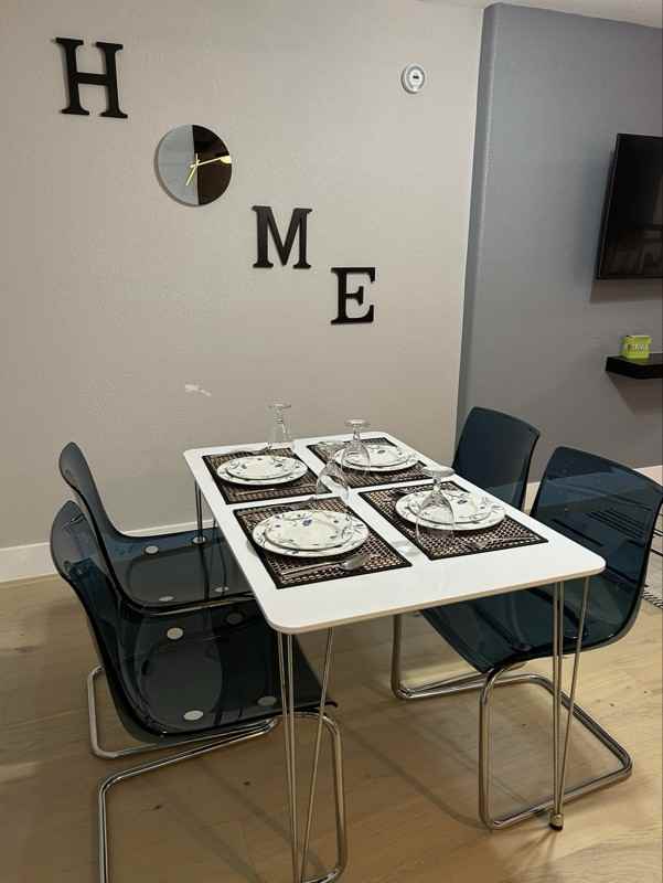 2216 Pine St - Photo 4 of 15