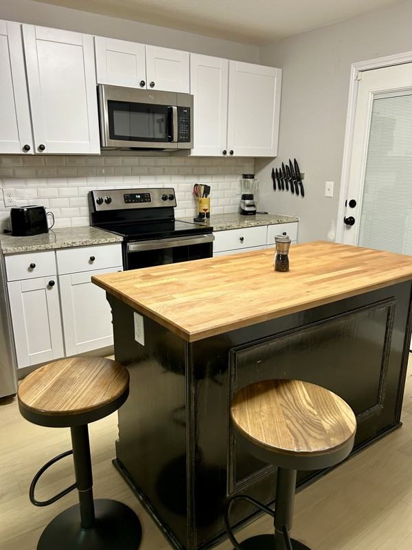 2216 Pine St - Photo 5 of 15