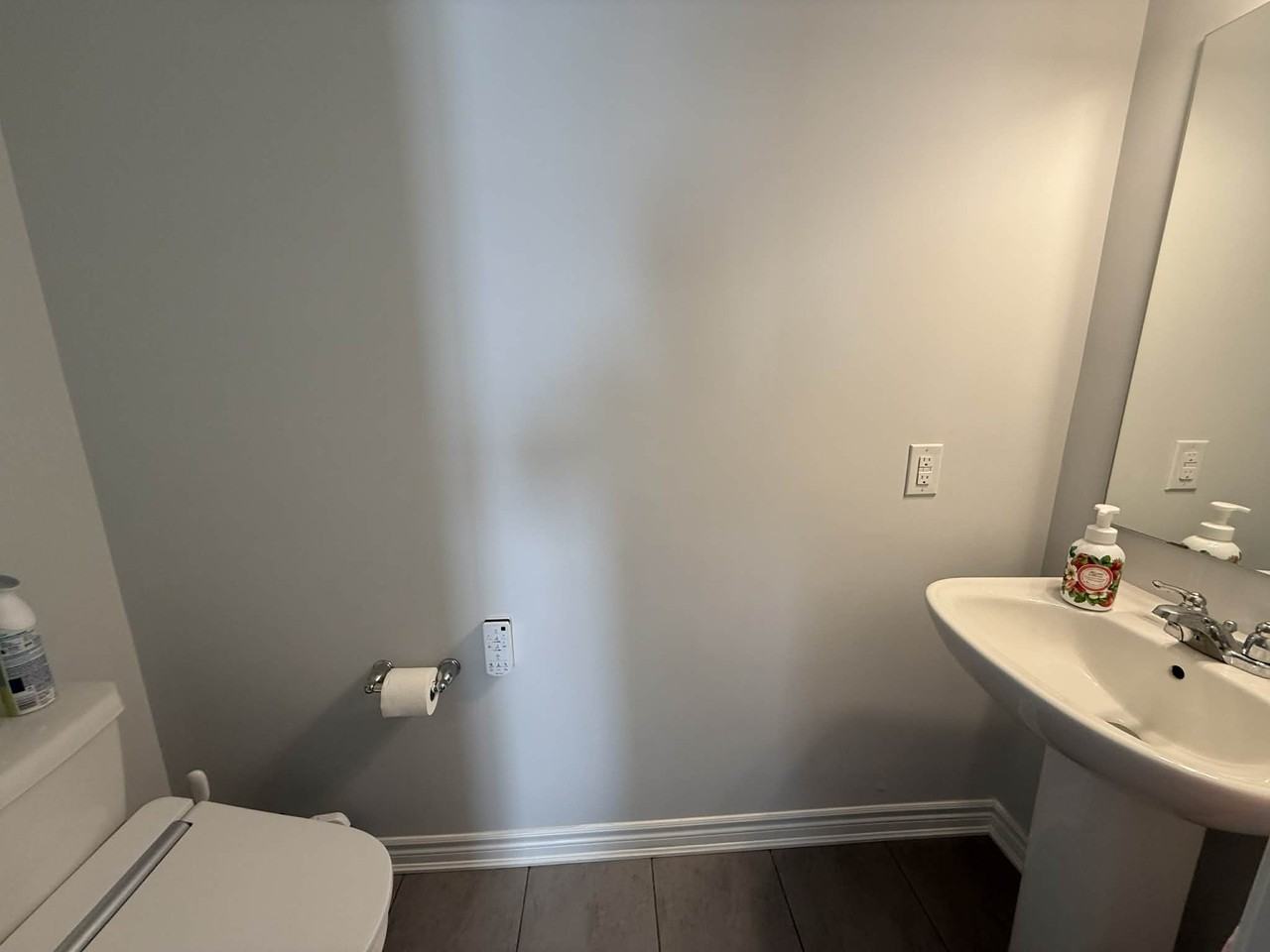 275 Squadron Crescent - Photo 6 of 19