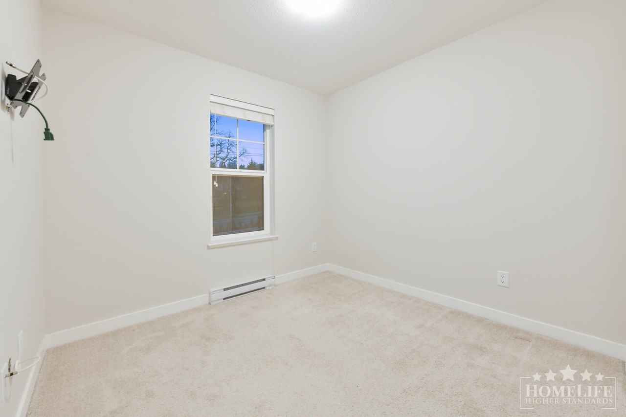 7169 208a St - Photo 6 of 24