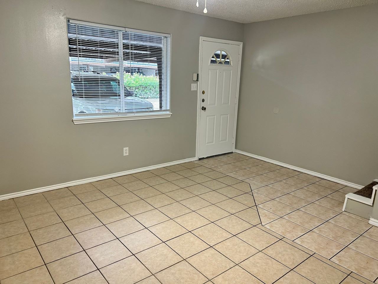 2302 W Elisa Ln #2302-04 - Photo 2 of 11